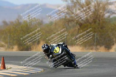 media/Apr-17-2022-CVMA (Sun) [[f474cfa795]]/Race 14 500 Supersport-350 Supersport (Holeshot)/